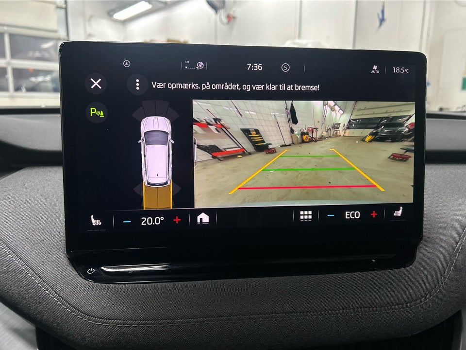 Skoda Enyaq 80 iV Loft 5d