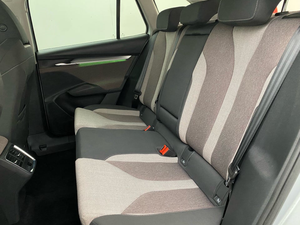 Skoda Enyaq 60 iV Selection Lodge 5d