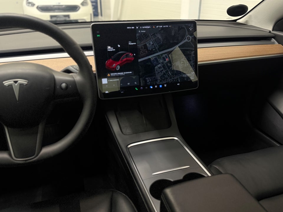 Tesla Model 3 Long Range AWD 4d