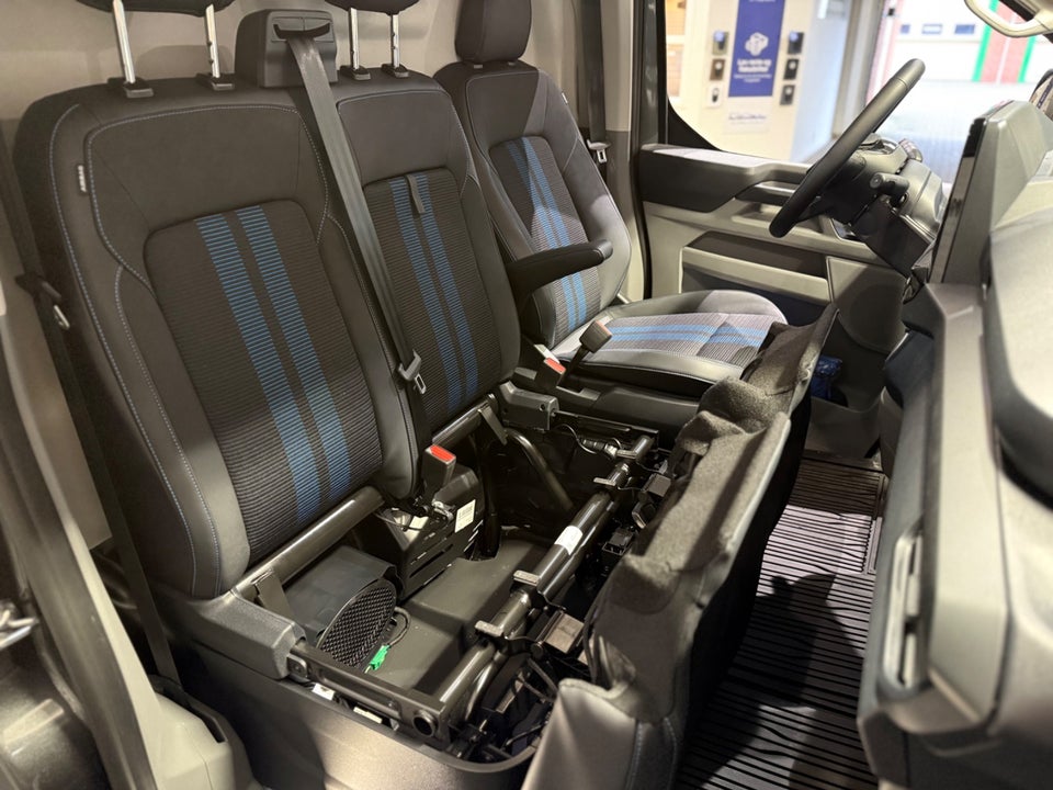 Ford Transit Custom 320L 2,0 EcoBlue Sport aut.