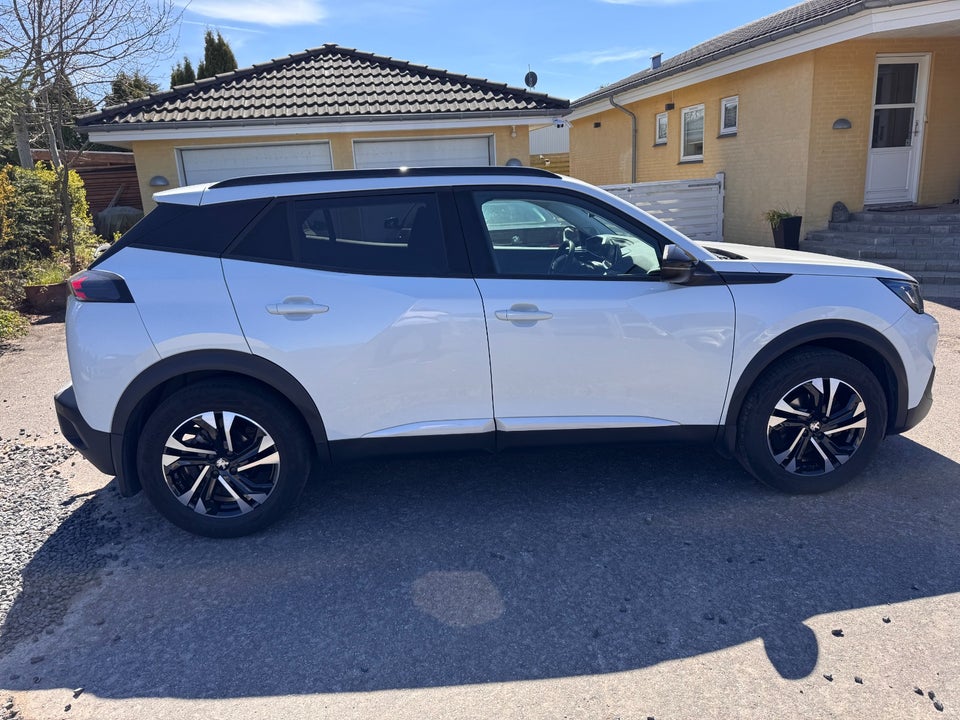 Peugeot 2008 1,2 PureTech 130 Allure Pack 5d