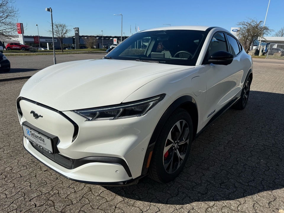 Ford Mustang Mach-E 91 Premium Extended Range AWD 5d