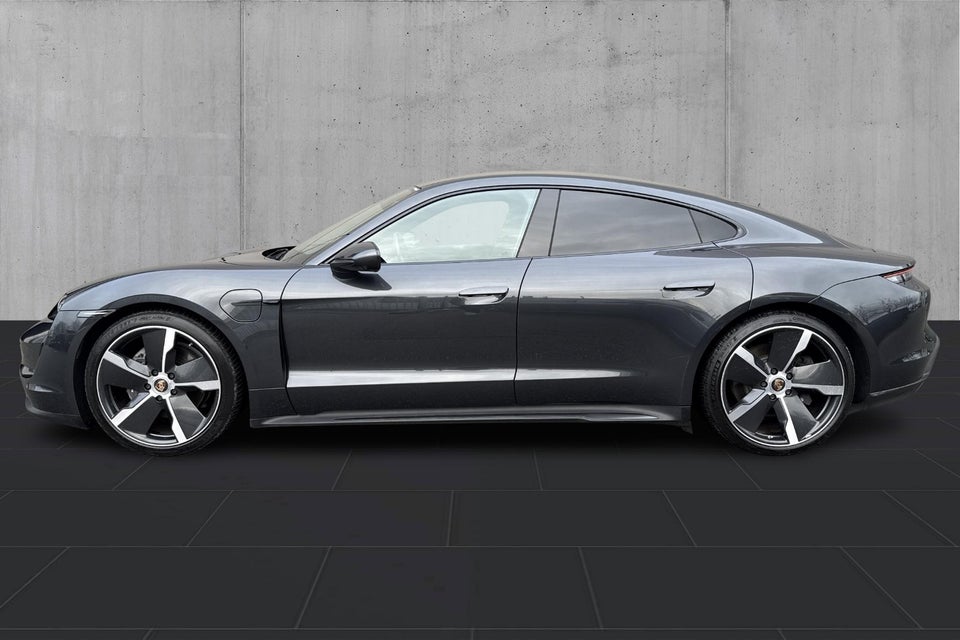 Porsche Taycan Performance+ 4d