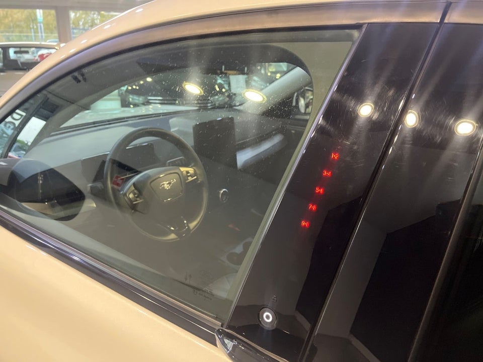 Ford Mustang Mach-E 98 Extended Range 5d