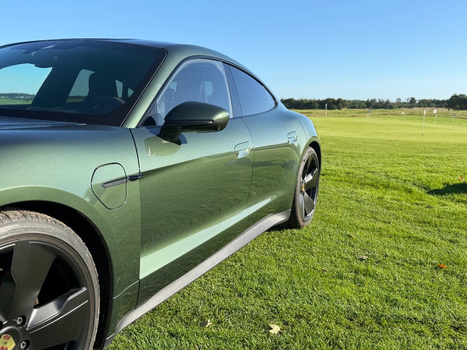 Porsche Taycan 4S Performance+ 4d