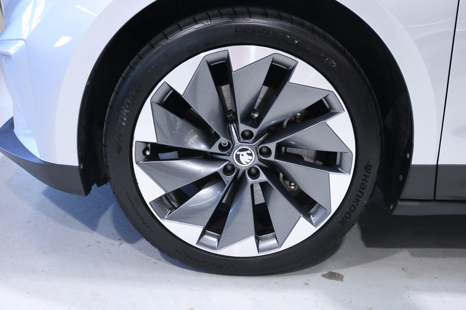 Skoda Enyaq 80 iV Plus Suite 5d