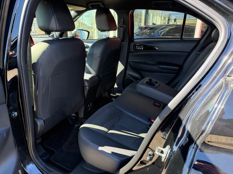 Mitsubishi Eclipse Cross 2,4 PHEV Intense CVT 4WD 5d