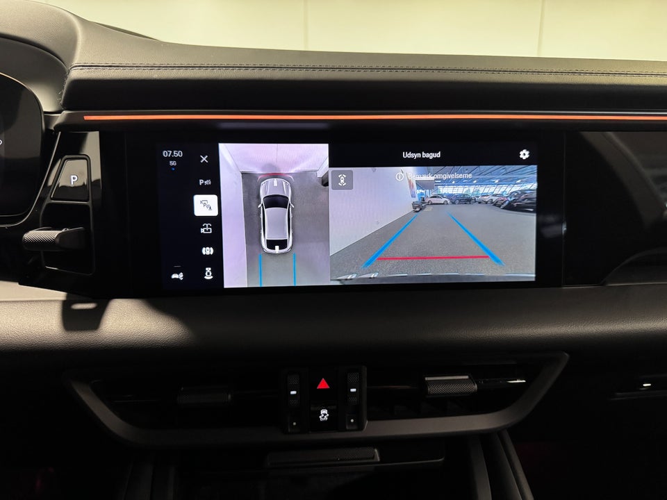 Porsche Macan 4 5d
