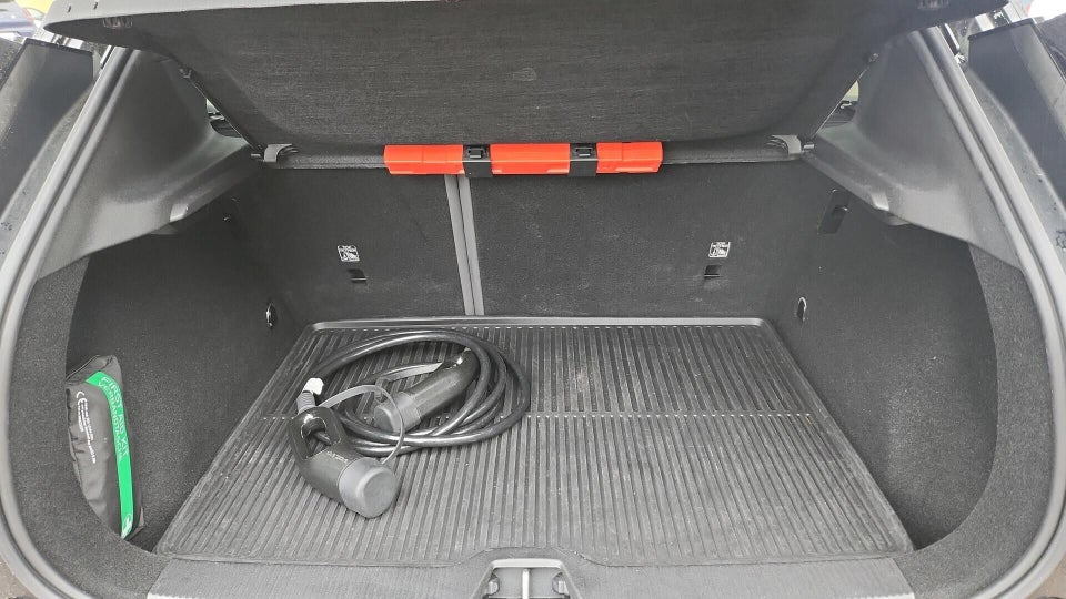 Volvo EX30 Extended Range Plus 5d