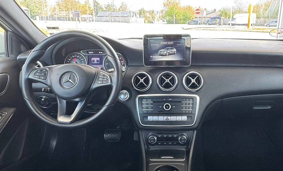 Mercedes A180 d 1,5 AMG Line aut. 5d