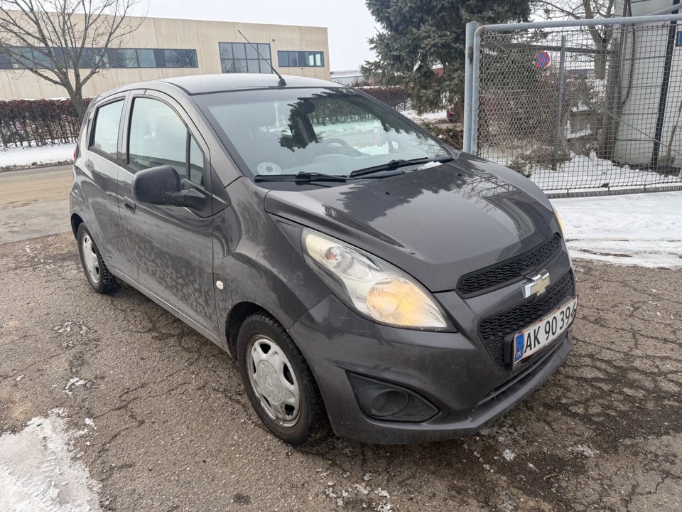 Chevrolet Spark 1,0 LT 5d