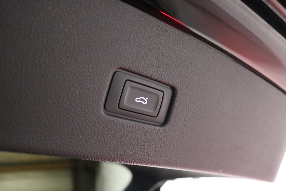 Audi Q8 50 TDi S-line quattro Tiptr. 5d