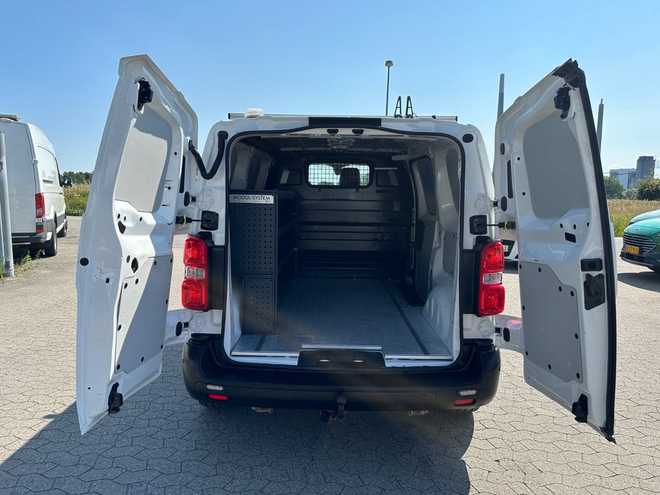 Peugeot e-Expert 75 L2 Plus Van