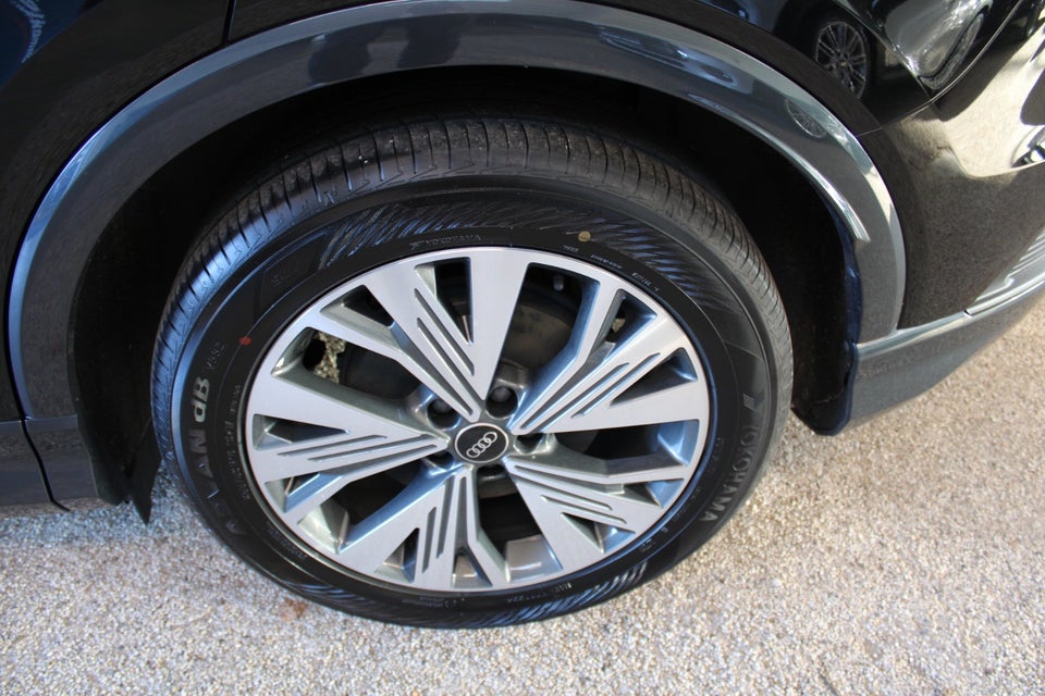 Audi Q4 e-tron 40 Advanced 5d