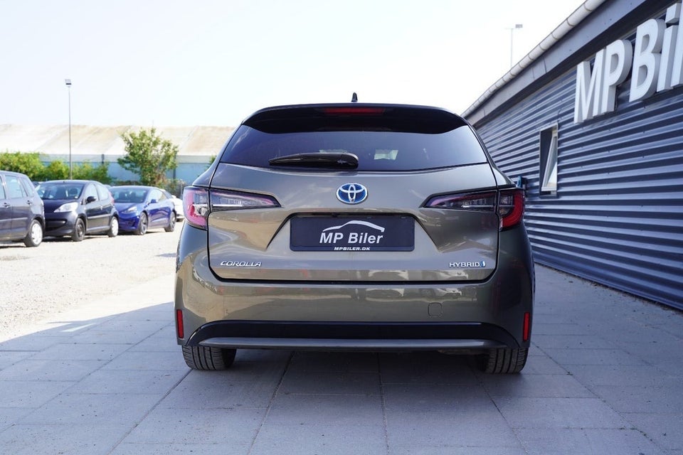 Toyota Corolla 1,8 Hybrid Active Premium Touring Sports MDS 5d