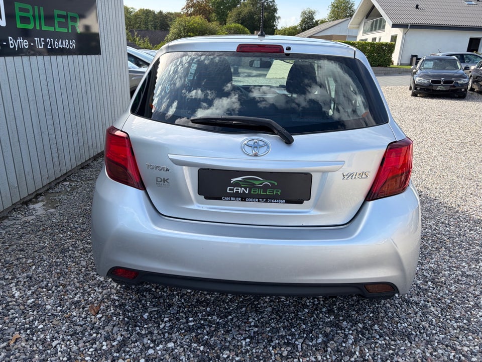 Toyota Yaris 1,0 VVT-i T2 Touch 5d