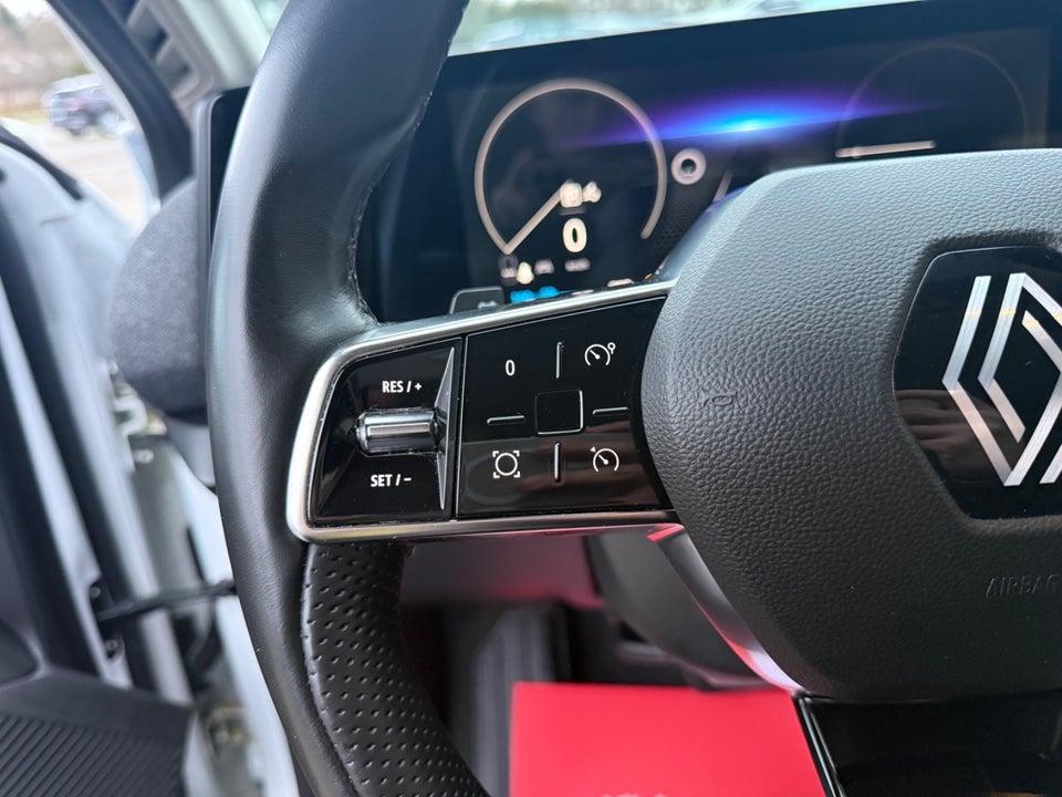 Renault Megane E-Tech 60 Equilibre 5d