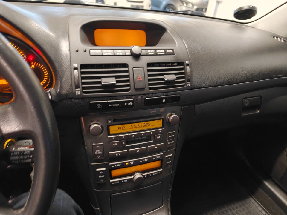 Toyota Avensis 1,8 VVT-i Sol stc. 5d