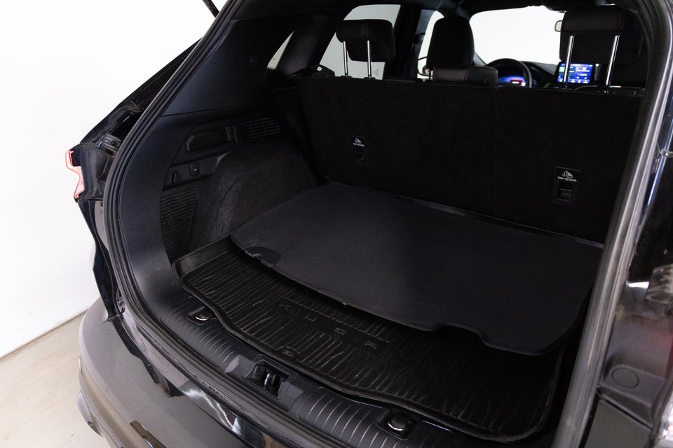 Ford Kuga 2,5 PHEV ST-Line X CVT 5d