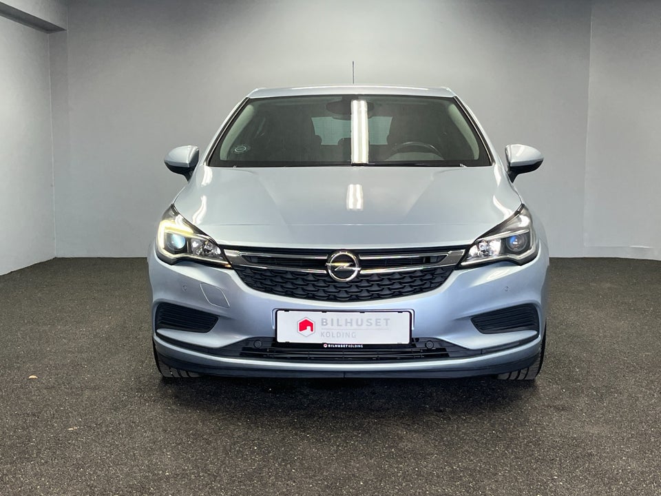 Opel Astra 1,6 CDTi 110 Enjoy 5d