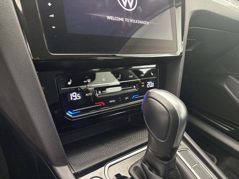 VW Passat 2,0 TDi 150 Business+ Pro Variant DSG 5d