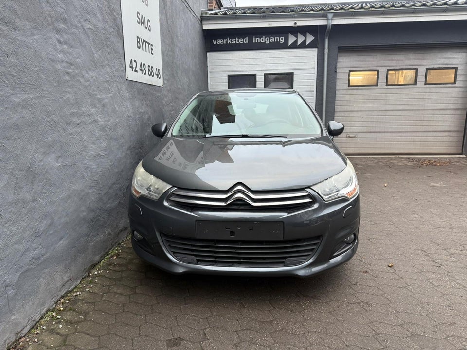 Citroën C4 1,4 VTi Attraction 5d