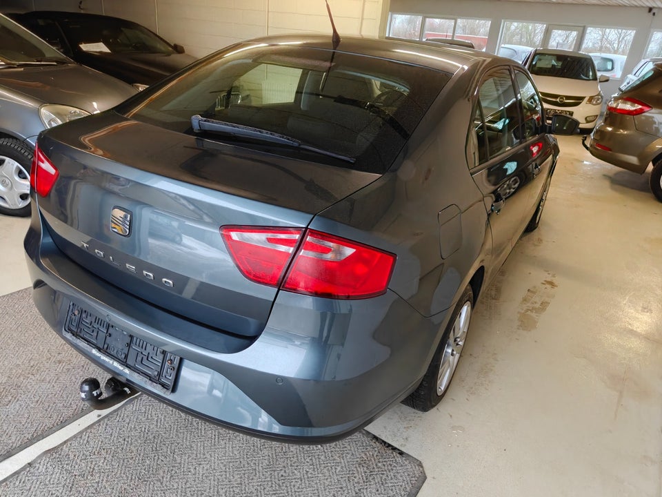 Seat Toledo 1,6 TDi 105 Style 5d