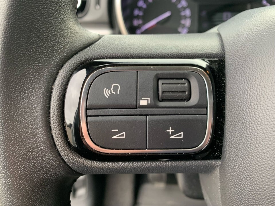 Citroën C3 1,2 PureTech 83 Impress 5d