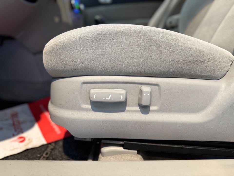 Hyundai Sonata 3,3 V6 aut. 4d