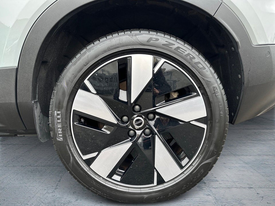 Volvo EX40 Extended Range Core 5d