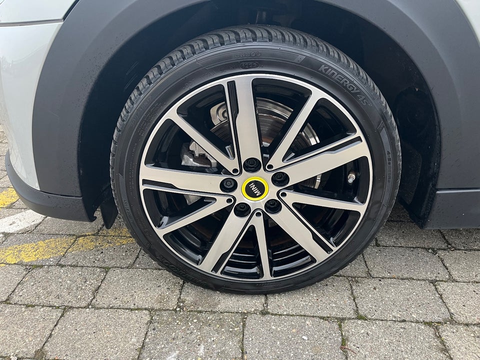 MINI Cooper SE Classic Trim 3d