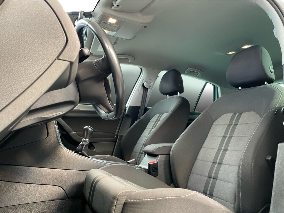 VW Golf VII 1,4 TSi 150 R-line BMT 5d