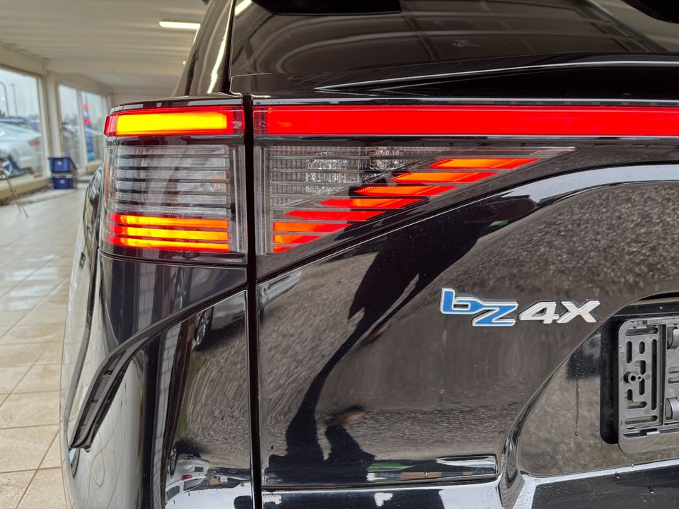 Toyota bZ4X Active 5d