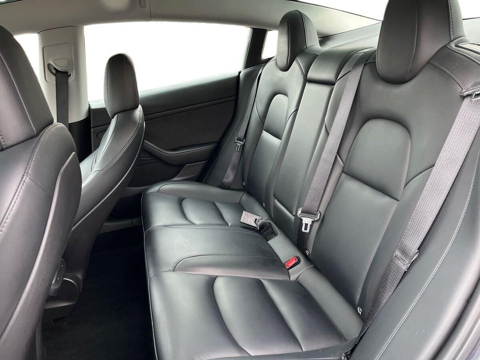 Tesla Model 3 Long Range AWD 4d