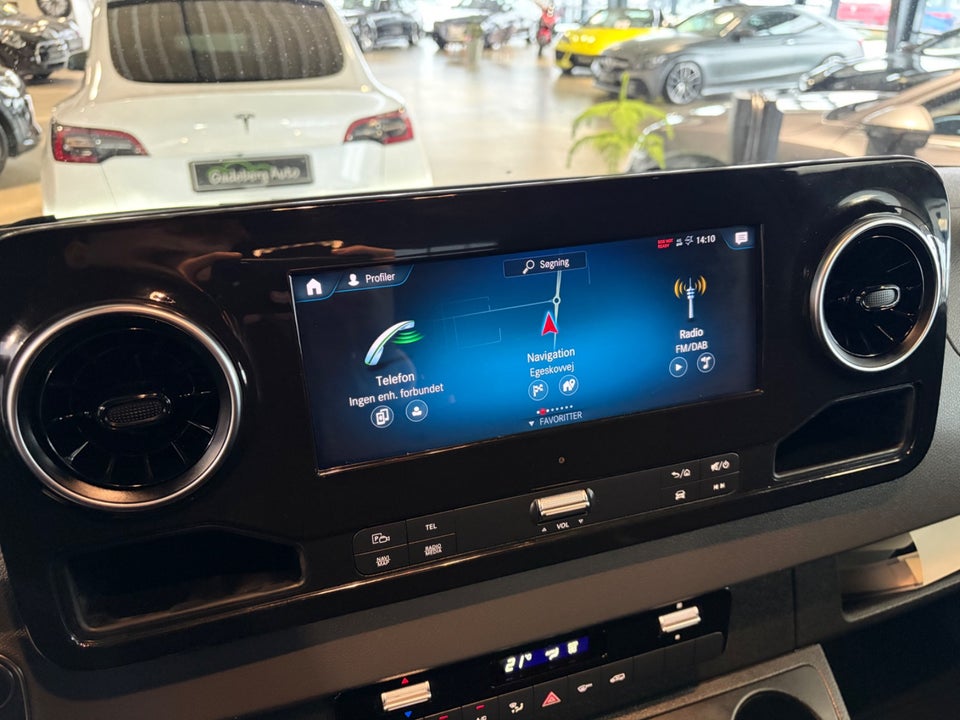 Mercedes Sprinter 319 3,0 CDi A3 Kassevogn aut. RWD