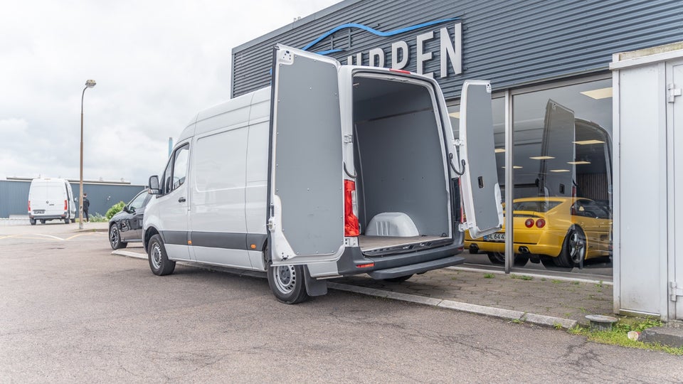 Mercedes Sprinter 316 2,2 CDi A2 Kassevogn aut. RWD