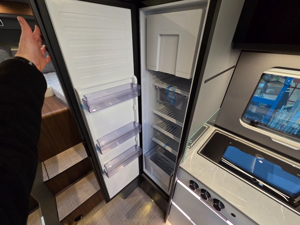 Hymer B-MC I600 2,0 CDi 170 aut. 2d