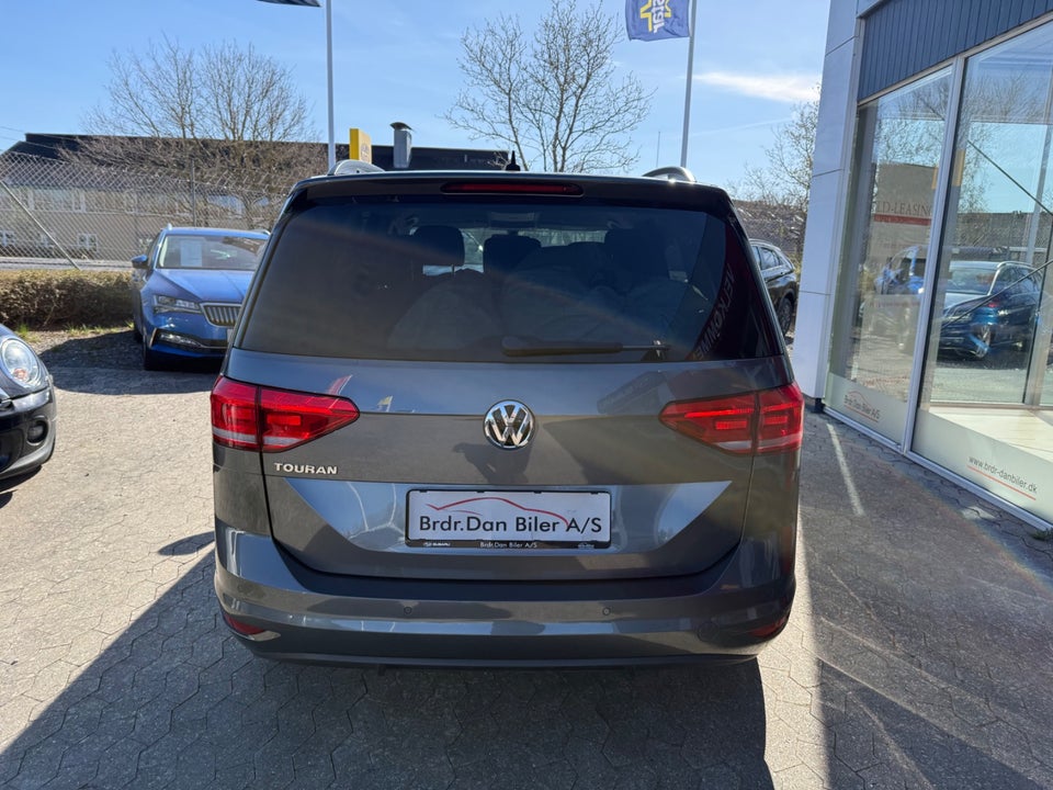 VW Touran 1,6 TDi 115 Comfortline DSG 7prs 5d