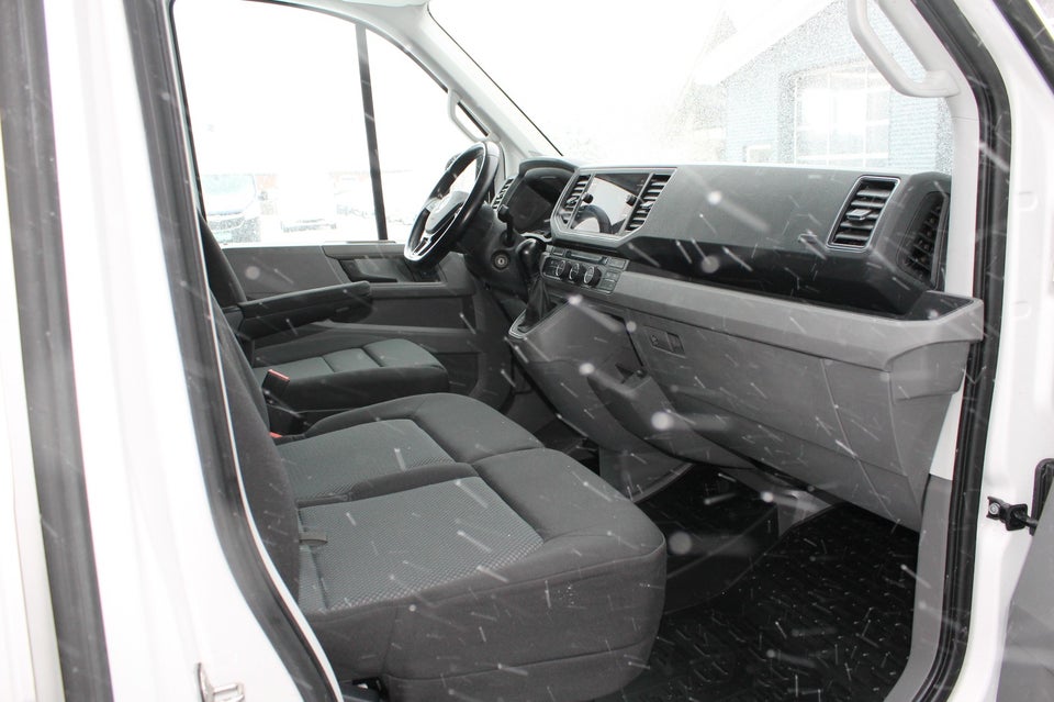 VW Crafter 35 2,0 TDi 177 Kassevogn L3H2 aut.