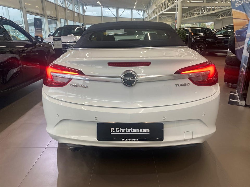 Opel Cascada 1,6 T 170 Cosmo 2d