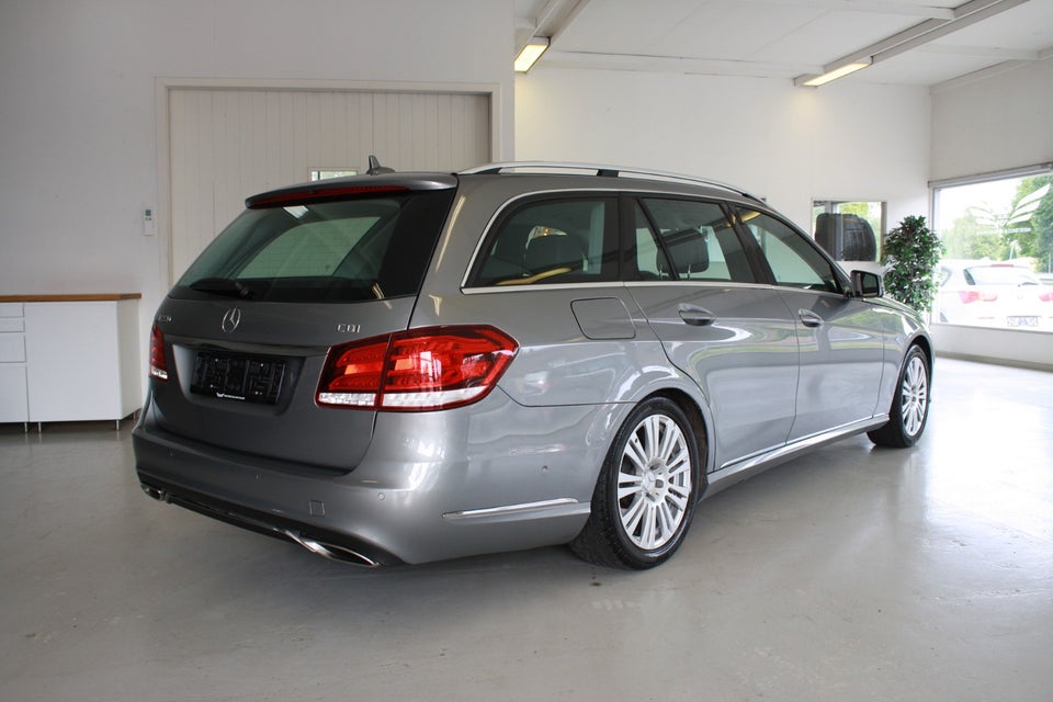 Mercedes E220 2,2 CDi Avantgarde stc. aut. 5d