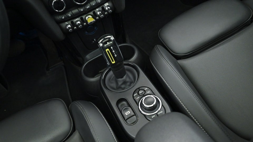 MINI Cooper SE Maximise 3d