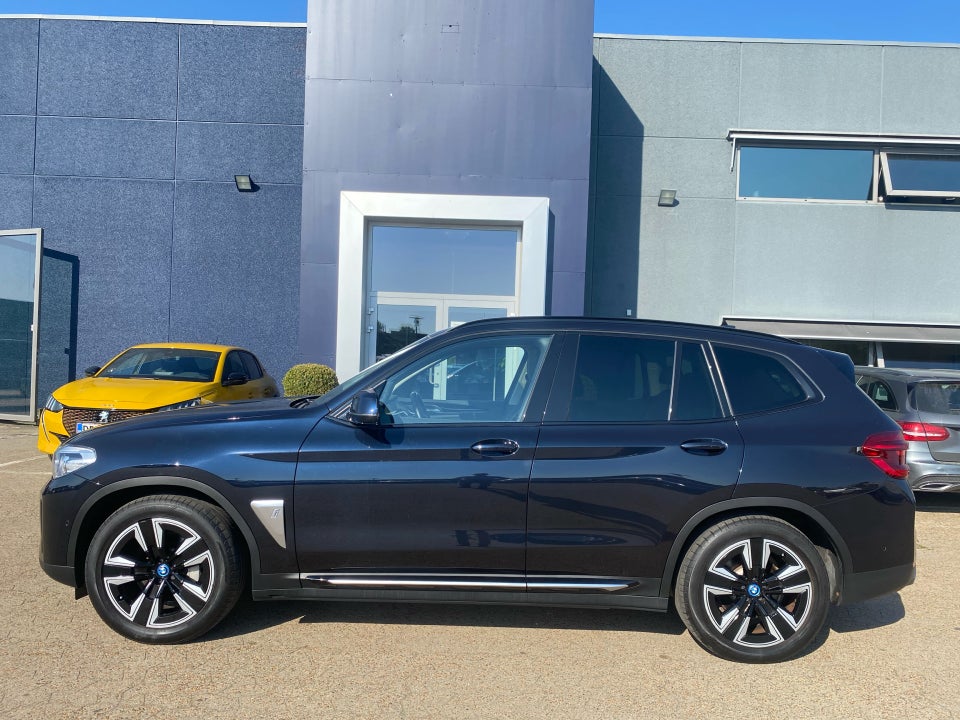 BMW iX3 Charged 5d