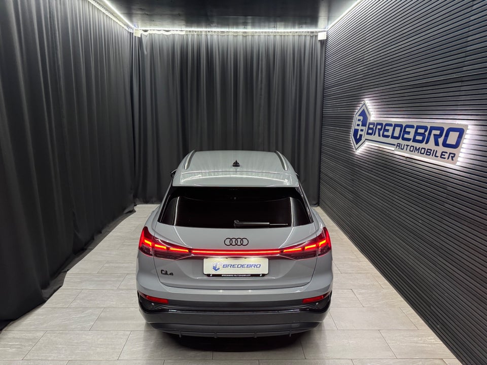 Audi Q4 e-tron 45 S-line 5d