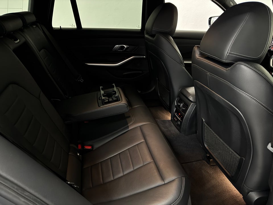 BMW 330i 2,0 Touring M-Sport xDrive aut. 5d