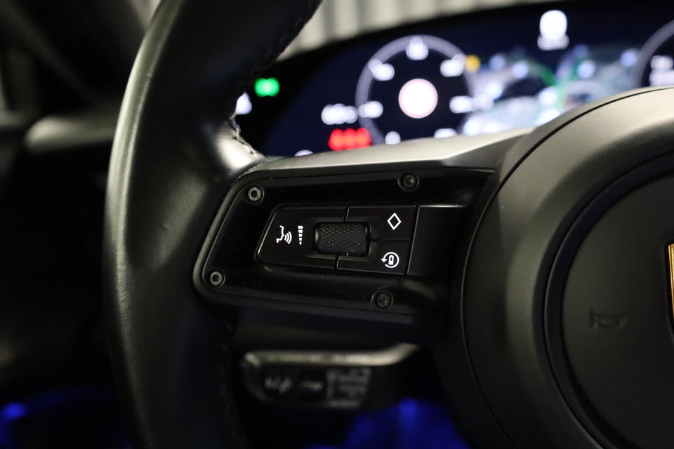 Porsche Taycan 4 Performance+ Cross Turismo 5d