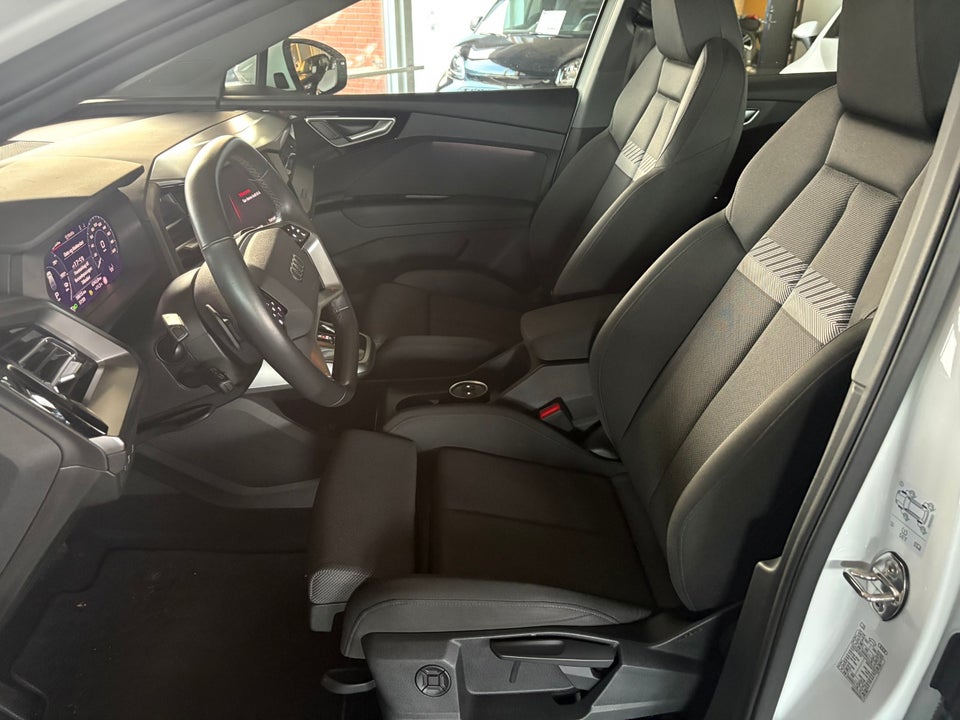 Audi Q4 e-tron 40 Attitude S-line 5d