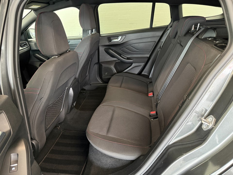 Ford Focus 1,0 EcoBoost ST-Line stc. 5d