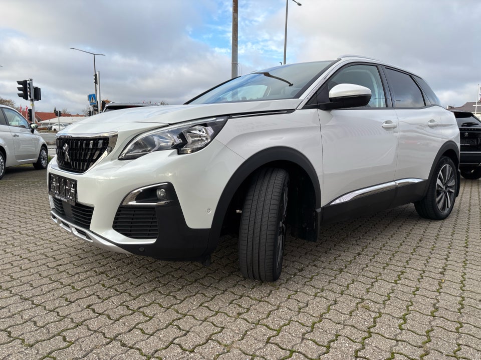 Peugeot 3008 1,2 PureTech 130 Allure 5d