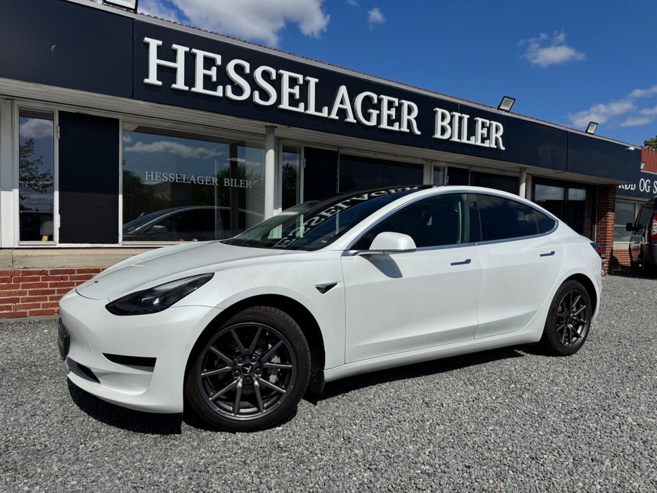 Tesla Model 3 Standard Range+ RWD 4d